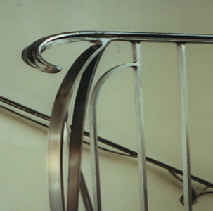 Modern Fem Railing